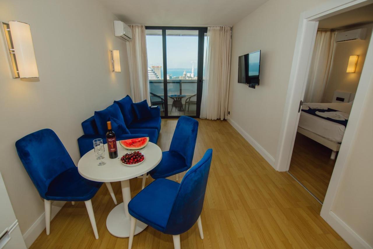V. Orbi City Apartment Batumi Exterior photo